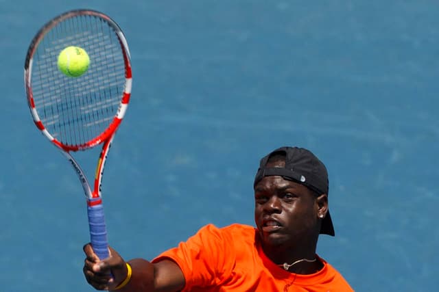 College or Pros: What Factors Tennis Players Should Consider